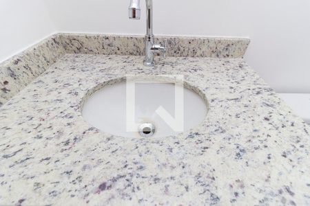 Lavabo de apartamento para alugar com 1 quarto, 57m² em Campo Belo, São Paulo