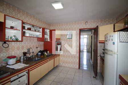 Casa à venda com 229m², 3 quartos e 3 vagasCozinha