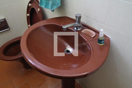 Casa à venda com 229m², 3 quartos e 3 vagasLavabo