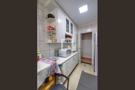 Apartamento à venda com 145m², 3 quartos e 2 vagas Apartamento à venda com 145m², 3 quartos e 2 vagasCozinha