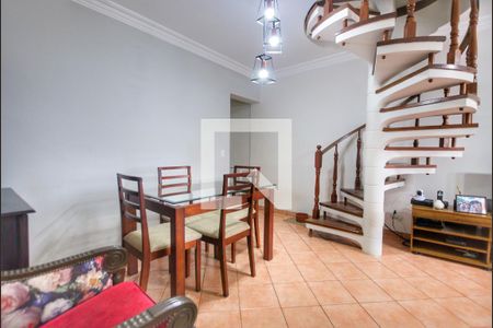 Sala de apartamento à venda com 3 quartos, 145m² em Vila Firmiano Pinto, São Paulo