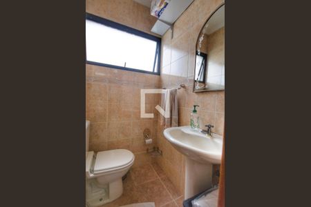 Apartamento à venda com 145m², 3 quartos e 2 vagas Apartamento à venda com 145m², 3 quartos e 2 vagasTerraço - Lavabo