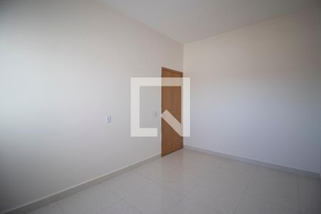 Quarto 2 de apartamento para alugar com 2 quartos, 70m² em Residencial Paulo Estrela, Goiânia