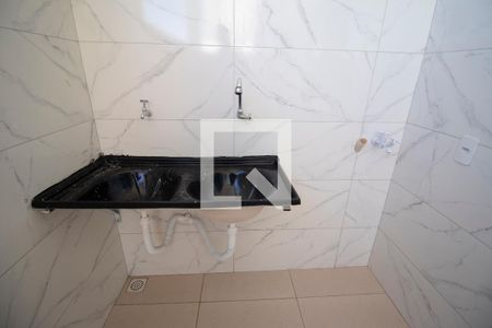 Área de serviço de apartamento para alugar com 2 quartos, 70m² em Residencial Paulo Estrela, Goiânia