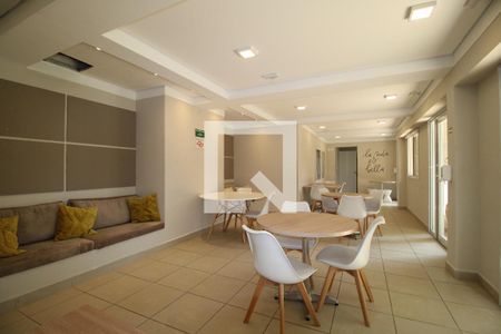 Apartamento para alugar com 29m², 1 quarto e sem vagaÁrea comum - Salão de festas