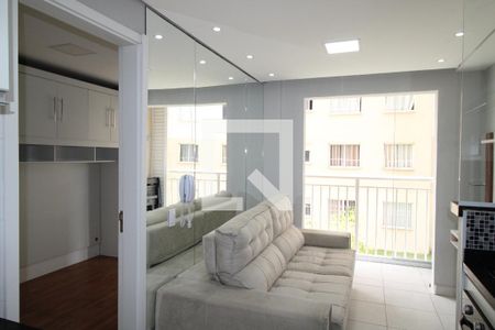 Sala/Cozinha e área de serviço de apartamento para alugar com 1 quarto, 29m² em Vila Buenos Aires, São Paulo