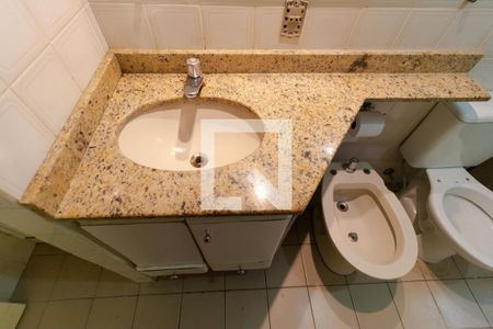 Apartamento à venda com 69m², 2 quartos e 1 vaga Apartamento à venda com 69m², 2 quartos e 1 vagaBanheiro