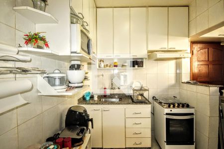 Cozinha de apartamento à venda com 3 quartos, 70m² em Nova Granada, Belo Horizonte