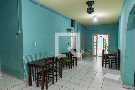 Sala de casa à venda com 3 quartos, 160m² em Liberdade, São Paulo