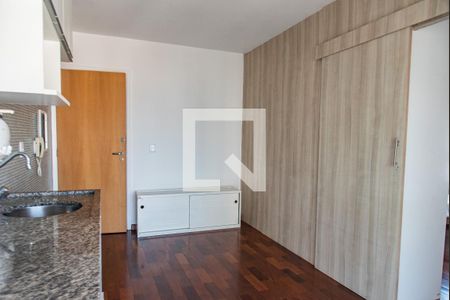 Sala/cozinha de apartamento para alugar com 1 quarto, 34m² em Vila Mariana, São Paulo