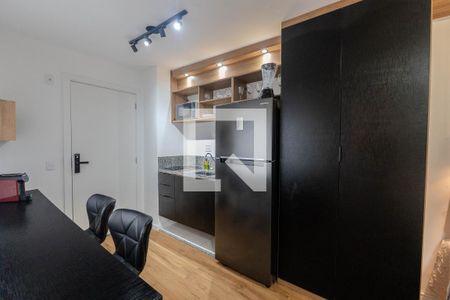 Cozinha de kitnet/studio para alugar com 1 quarto, 27m² em Bela Vista, São Paulo