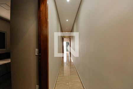 Casa à venda com 190m², 2 quartos e 3 vagasCorredor Quartos