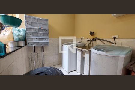 Casa à venda com 205m², 3 quartos e 2 vagasÁrea de Serviço