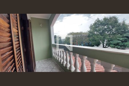 Casa à venda com 205m², 3 quartos e 2 vagasVaranda Quarto 3