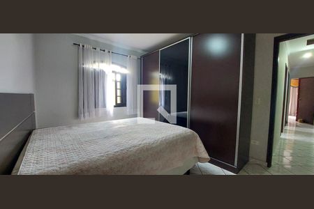 Quarto 1 suíte de casa à venda com 3 quartos, 205m² em Parque Novo Oratório, Santo André