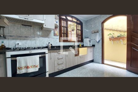 Casa à venda com 205m², 3 quartos e 2 vagasCozinha