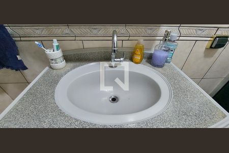Casa à venda com 205m², 3 quartos e 2 vagasBanheiro 3