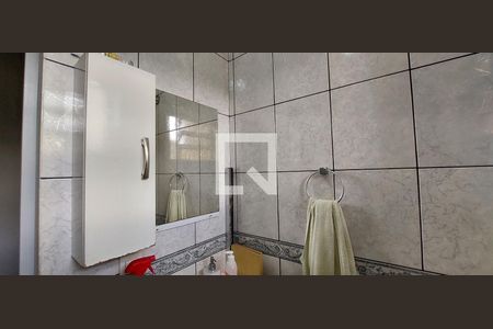 Casa à venda com 205m², 3 quartos e 2 vagasBanheiro Quarto 1 suíte