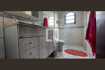 Casa à venda com 205m², 3 quartos e 2 vagasBanheiro 2