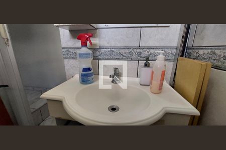 Casa à venda com 205m², 3 quartos e 2 vagasBanheiro Quarto 1 suíte