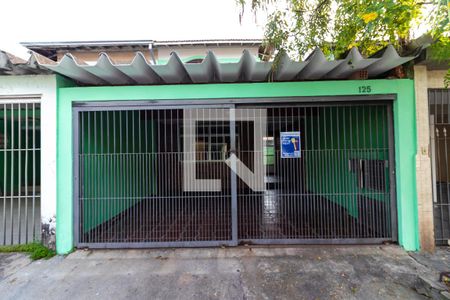 Casa à venda com 124m², 3 quartos e 2 vagasFachada