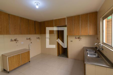 Casa à venda com 124m², 3 quartos e 2 vagasCozinha