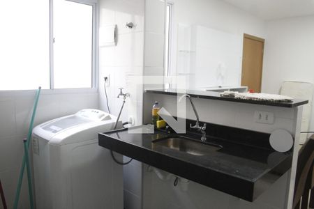 Cozinha de apartamento para alugar com 2 quartos, 39m² em Jansen, Gravataí