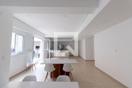 Apartamento para alugar com 40m², 2 quartos e 1 vagaÁrea comum - Salão de festas