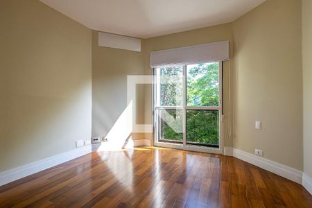 Apartamento à venda com 285m², 3 quartos e 4 vagas Apartamento à venda com 285m², 3 quartos e 4 vagasSuíte 1