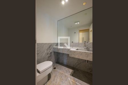 Apartamento à venda com 285m², 3 quartos e 4 vagas Apartamento à venda com 285m², 3 quartos e 4 vagasLavabo