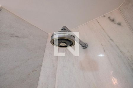 Apartamento à venda com 285m², 3 quartos e 4 vagas Apartamento à venda com 285m², 3 quartos e 4 vagasSuíte 1 - Banheiro