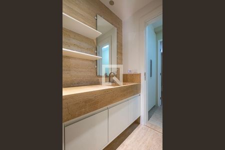 Apartamento à venda com 285m², 3 quartos e 4 vagas Apartamento à venda com 285m², 3 quartos e 4 vagasBanheiro - Piso Inferior