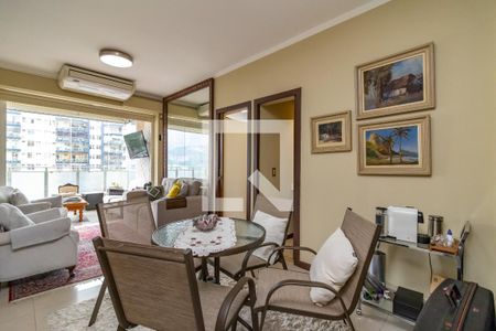 Sala de apartamento para alugar com 1 quarto, 80m² em Barra da Tijuca, Rio de Janeiro