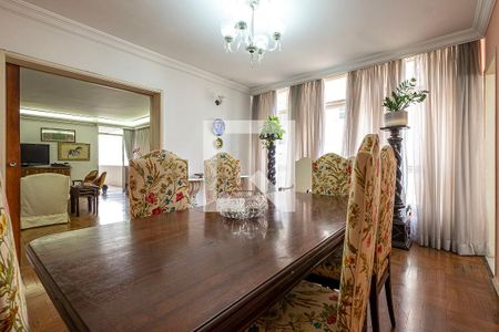 Apartamento à venda com 240m², 3 quartos e 1 vagaSala de Jantar