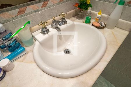 Apartamento à venda com 240m², 3 quartos e 1 vagaBanheiro