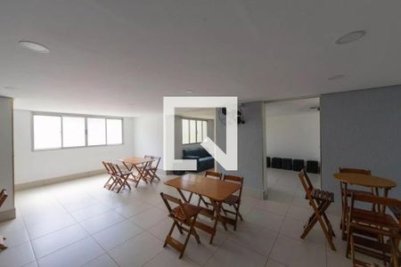 Apartamento para alugar com 56m², 2 quartos e 1 vaga Apartamento para alugar com 56m², 2 quartos e 1 vagaÁrea comum - Salão de festas
