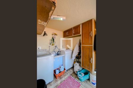 Casa à venda com 150m², 4 quartos e 2 vagasLavanderia