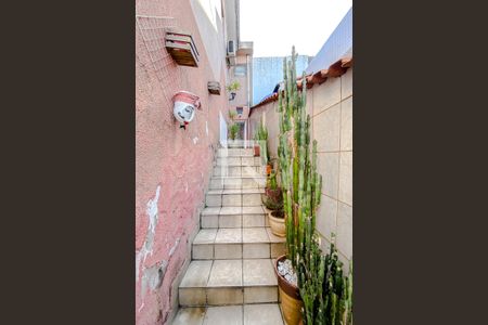 Casa à venda com 150m², 4 quartos e 2 vagasCorredor