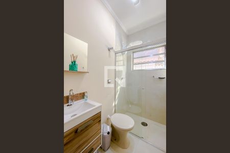 Casa à venda com 150m², 4 quartos e 2 vagasBanheiro