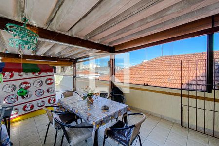 Casa à venda com 150m², 4 quartos e 2 vagasSalão