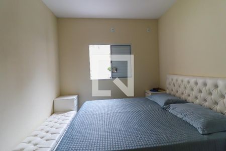 Casa à venda com 248m², 4 quartos e 3 vagas Casa à venda com 248m², 4 quartos e 3 vagasCasa 2