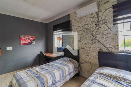 Casa à venda com 248m², 4 quartos e 3 vagas Casa à venda com 248m², 4 quartos e 3 vagasQuarto 2