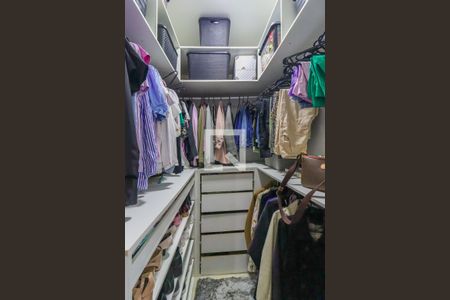 Casa à venda com 248m², 4 quartos e 3 vagas Casa à venda com 248m², 4 quartos e 3 vagasSuíte 1