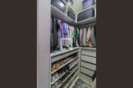 Casa à venda com 248m², 4 quartos e 3 vagas Casa à venda com 248m², 4 quartos e 3 vagasSuíte 1