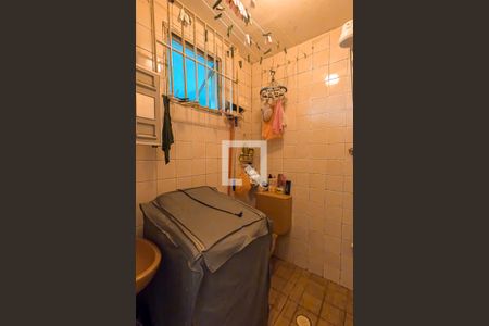 Banheiro de apartamento à venda com 1 quarto, 36m² em Centro, Guarulhos