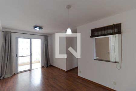 Salas de apartamento para alugar com 3 quartos, 77m² em Mansões Santo Antônio, Campinas