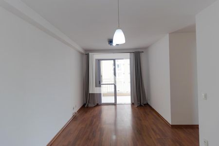 Salas de apartamento para alugar com 3 quartos, 77m² em Mansões Santo Antônio, Campinas