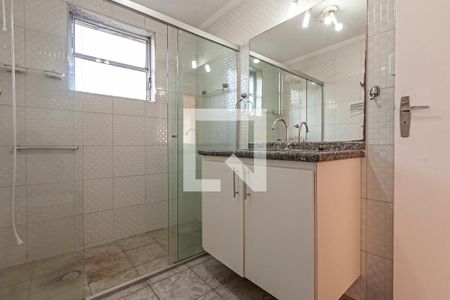 Apartamento para alugar com 94m², 2 quartos e 1 vaga Apartamento para alugar com 94m², 2 quartos e 1 vagaBanheiro corredor