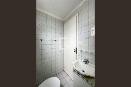 Apartamento à venda com 65m², 2 quartos e 2 vagas Apartamento à venda com 65m², 2 quartos e 2 vagasBanheiro