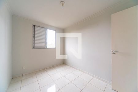 Quarto 1 de apartamento à venda com 2 quartos, 50m² em Parque São Vicente, Santo André